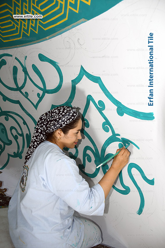 Hand painting Islamic contents on walls and under dome area, www.eitile.com