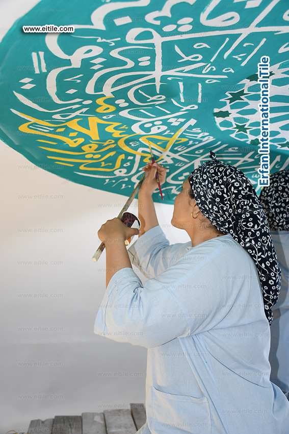 Hand painting Islamic contents on walls and under dome area, www.eitile.com