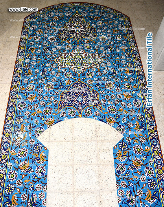 A blue background for blooming beauty—Eitile’s floral artistry on this villa facade, www.eitile.com