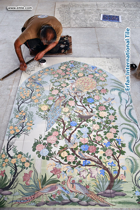 Hand painting pictures on tiles, www.eitile.com